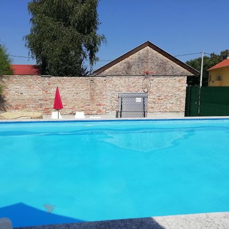 Kuca Za Odmor Sparta Dugo Selo Zewnętrze zdjęcie
