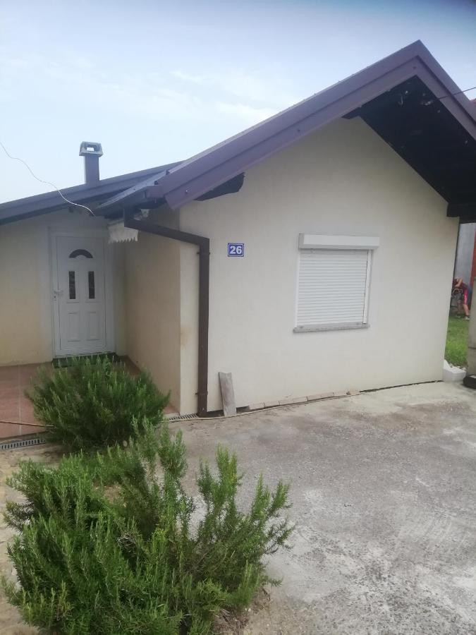 Kuca Za Odmor Sparta Dugo Selo Zewnętrze zdjęcie
