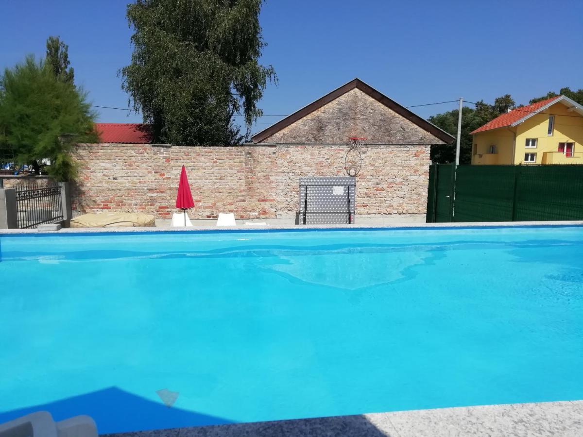 Kuca Za Odmor Sparta Dugo Selo Zewnętrze zdjęcie
